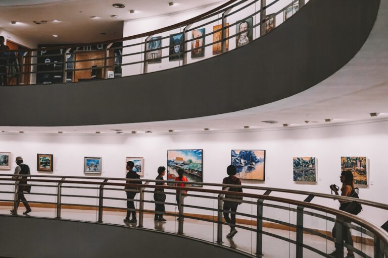 Artă și cultură: Descoperă opere de artă și evenimente artistice