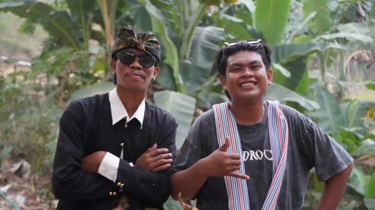 Cum contribuie filosofia la păstrarea identităților culturale