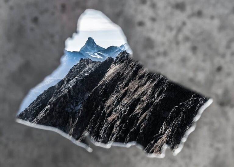 Planificarea unei excursii de trekking în Himalaya