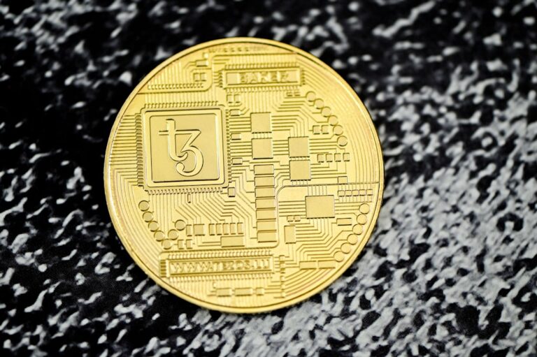 Importanța învățării despre blockchain și criptomonede