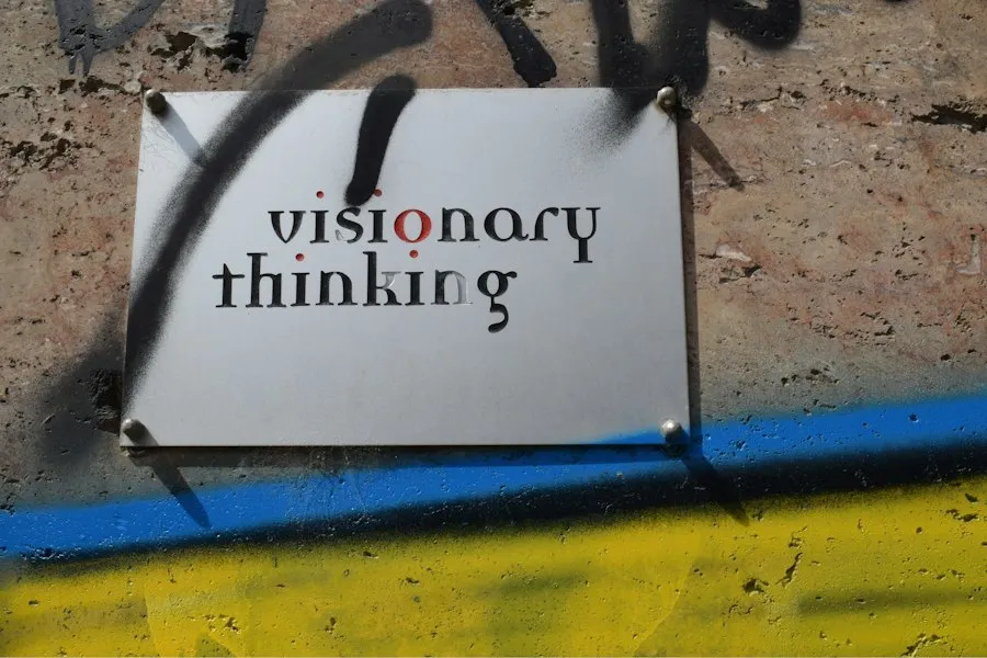 Photo common critical thinking mistakes